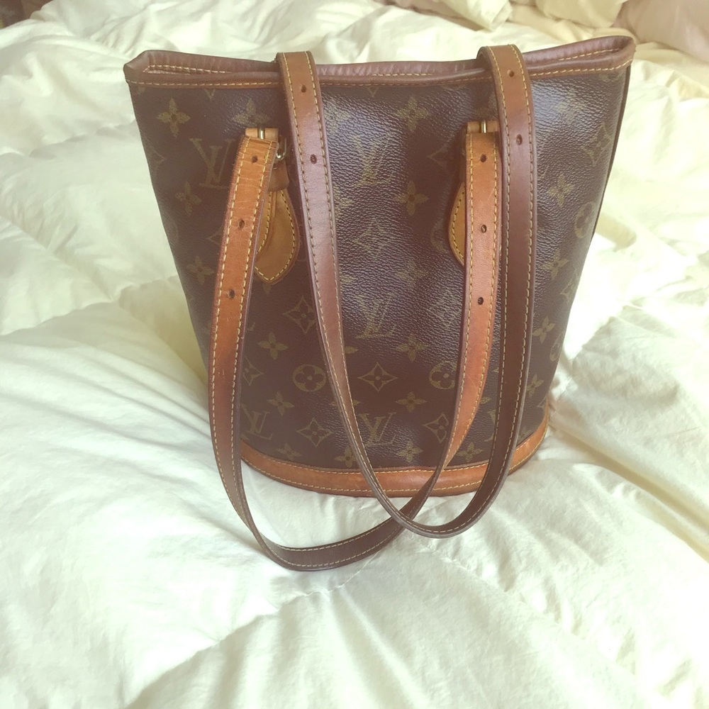 Louis Vuitton bucket purse